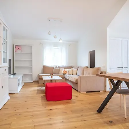 Dream - Homelike Family Penthouse In City Center Apartment